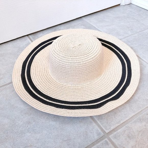 Beach Hat/ Straw Hat - Picture 5 of 6